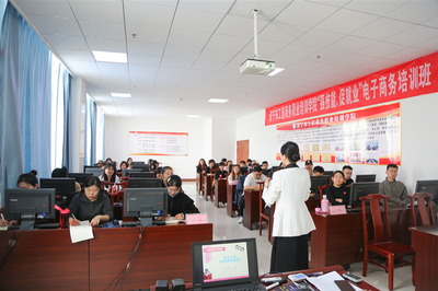 濟寧高新區接莊街道開展'強技能、促就業'技能培訓活動